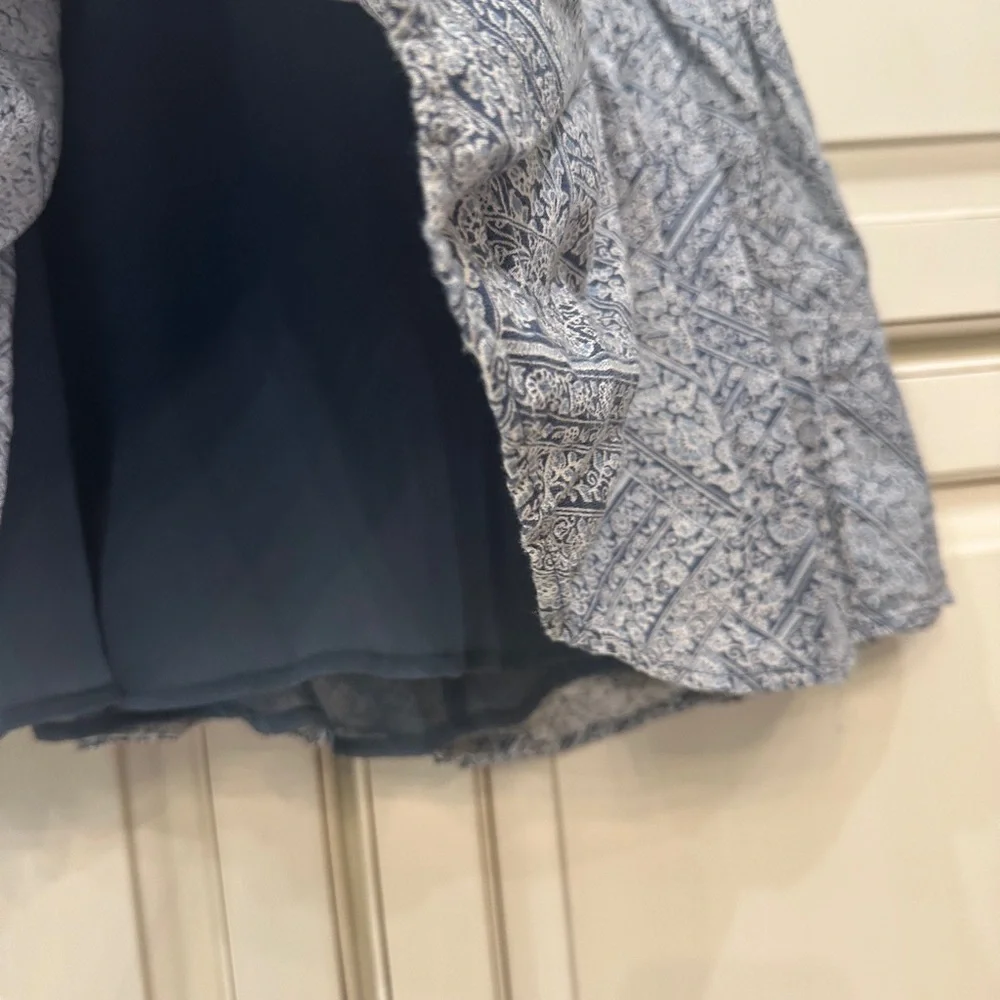 American Eagle Outfitters Blue and White Skirt